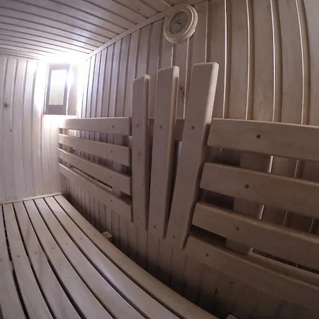 Lavina Hotel Boekovel